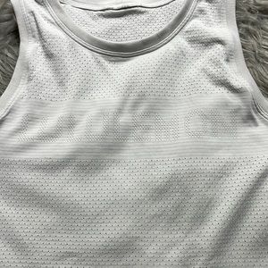 Gently Used LuLuLemon tank Sz 4